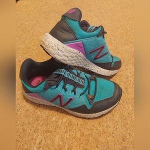 New Balance All Terrain Hiking Shoes Turquoise/Purple Little Girl size 13.5